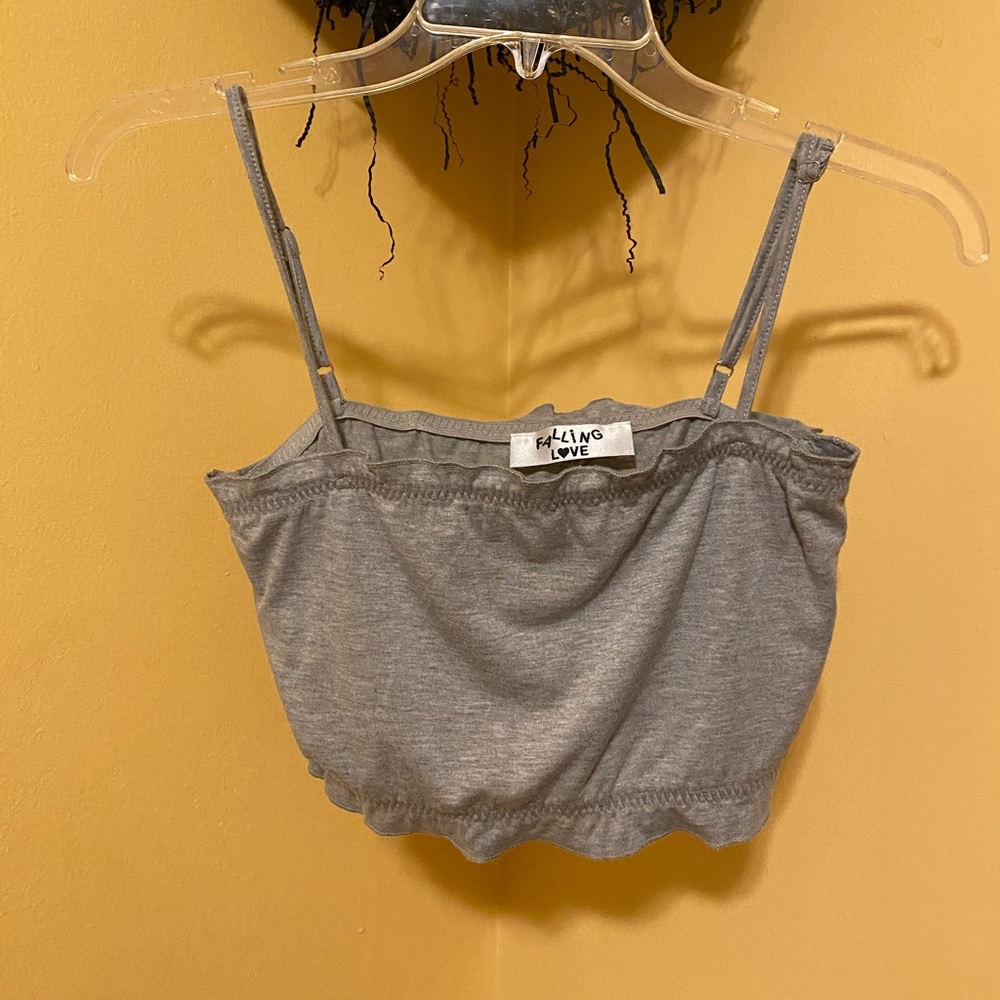 3/$30 sale! NWT Falling Love crop top